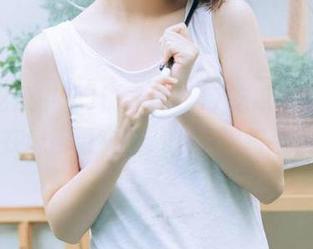 快导航到17吃瓜中心,哪里在线得更实时,八卦都跑不了!