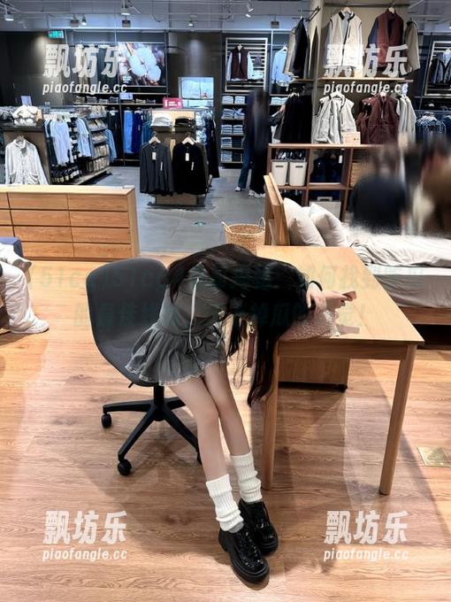 51cg 51cg4总部揭秘:如何找到吃瓜的最佳线路,天上掉瓜的感觉!