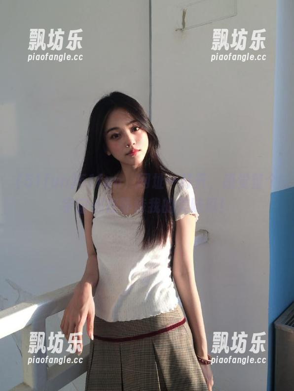 51fun 51fun,网址一打开,感觉整个宇宙都在等待我的美味瓜!