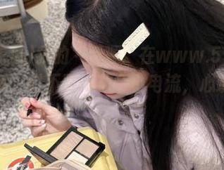 我的‘资源’在www.51吃瓜里游荡,时不时释放个小电流,心跳加速呢!