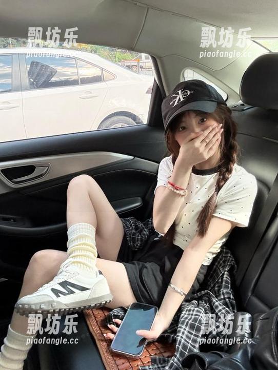 51吃瓜网发布的这个官方地址，竟然是一条新消息的入口？