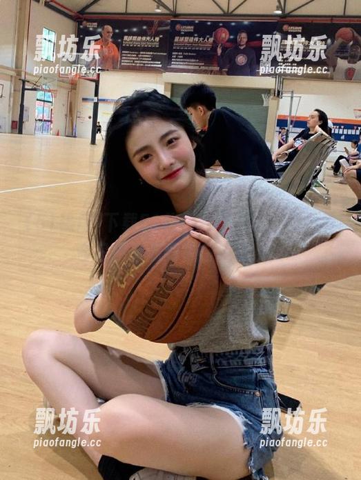 下载51热门，等会儿一起看看今日这个瓜到底有多炸裂！