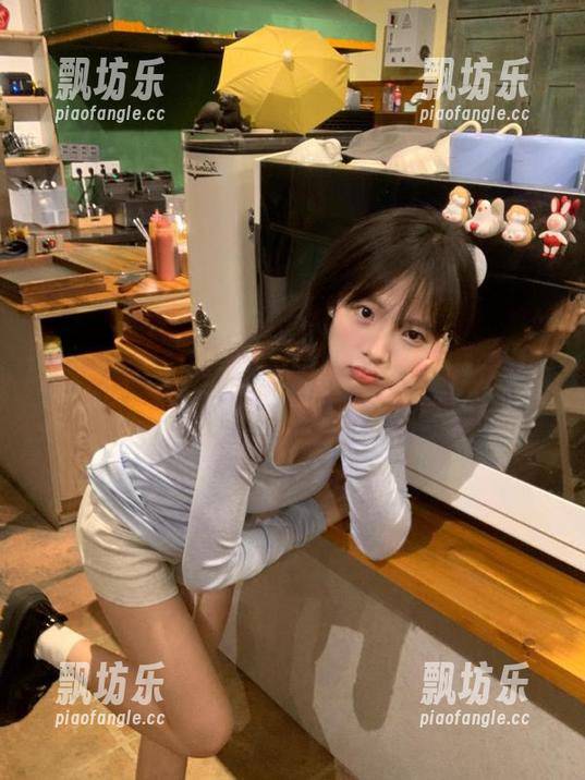 58吃瓜网 苹果版58吃瓜网:一秒吃播,十分钟哈哈哈,瓜不急,不急!