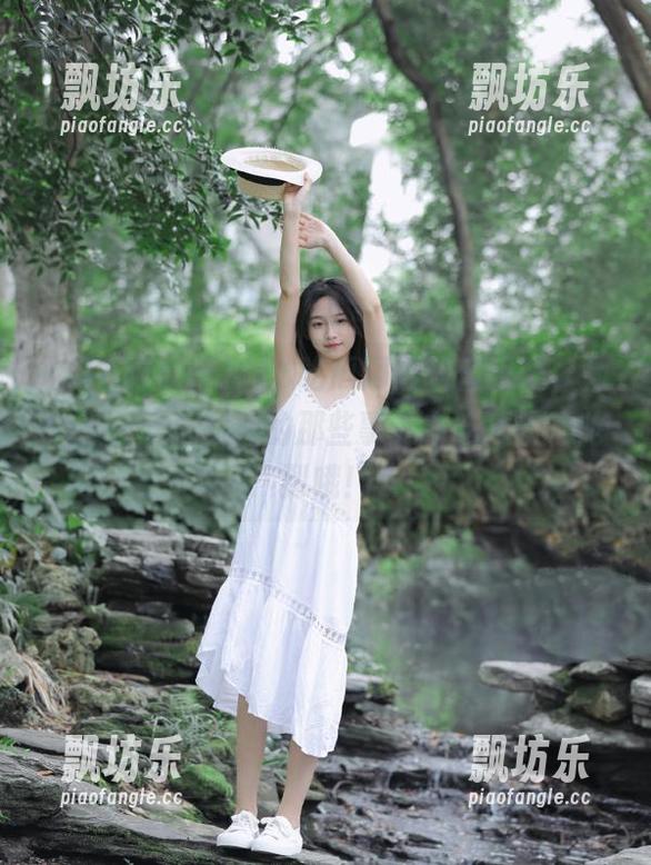 718吃瓜网最新管家婆，为你爆料娱乐圈里的那些事儿，吃瓜小心呛到哦！