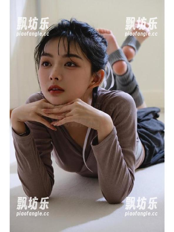 91爆料 在线跟我一起,91爆料带你吃瓜吃到停不下来!