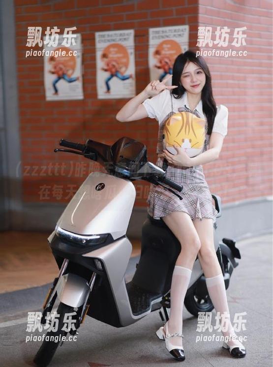 zzzttt 昨晚无意间下载zzzttt.03,现在每天想啥瓜、扫啥瓜,真不妙!