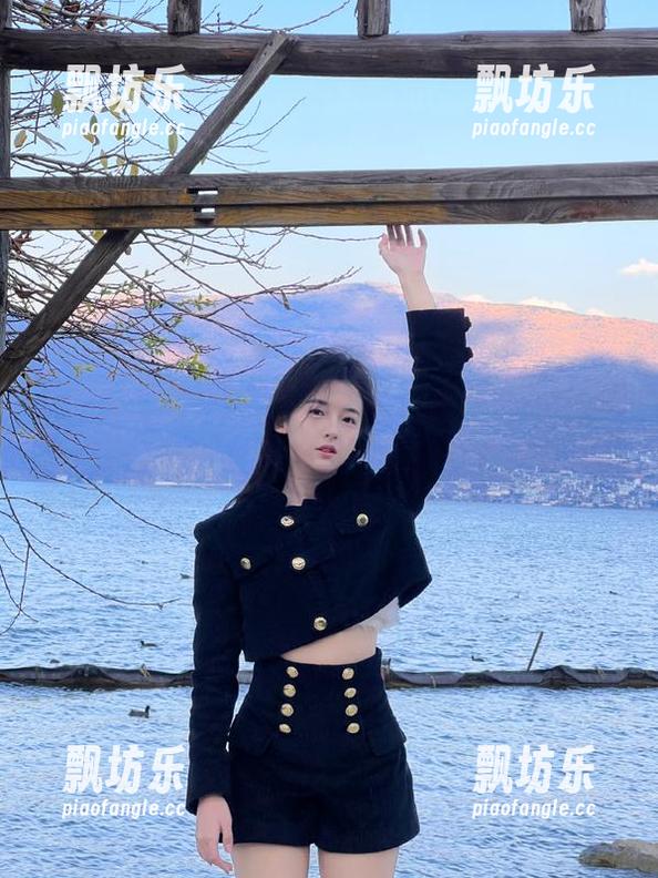 五一吃瓜 打开五一吃瓜,这个网站竟然能让我无意间变身‘吃瓜群众’?