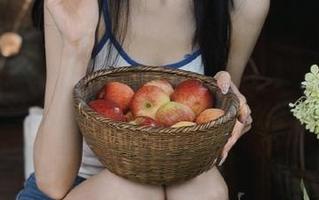 今日吃瓜:视频确实综艺级!每日更新让我觉得生活真是越来越好玩。