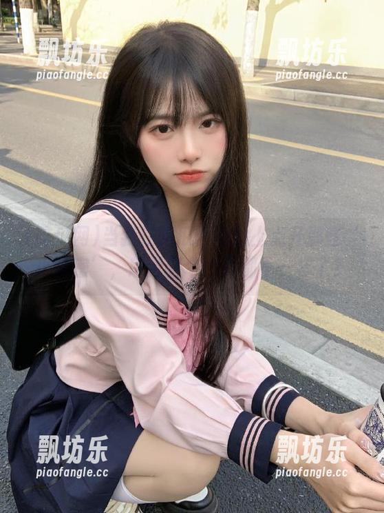 吃瓜网 当我在吃瓜网网站上点开那些‘小秘密’,感觉整个世界都不一样了?