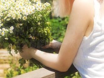 每次打开每日黑料网苹果版，感觉都能收获一次惊吓…