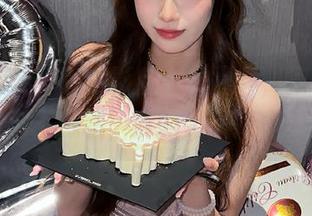 直达影后花式黑料,第一黑料绝对不藏私,真的是人间真实!