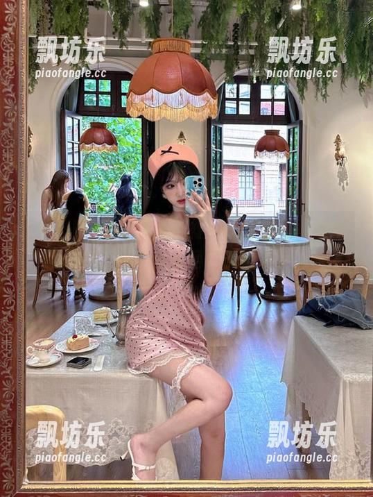 黑料吃瓜网 传送门打开,正能量蘑菇来袭,黑料吃瓜网何以应对?