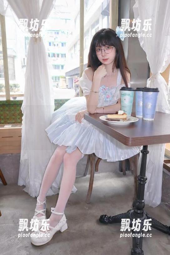 万篇长征黑料正能量：点击网页，误入一片盛夏的陷阱，瓜子吃到停不下来！