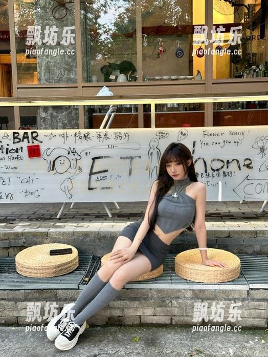 黑料正能量 黑料正能量官网:打不开视频是怕真相太令人心痛吗?