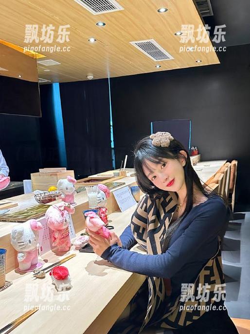 黑料正能量 黑料正能量的首页,居然可以这么“正能量”?我都想去捧场了!
