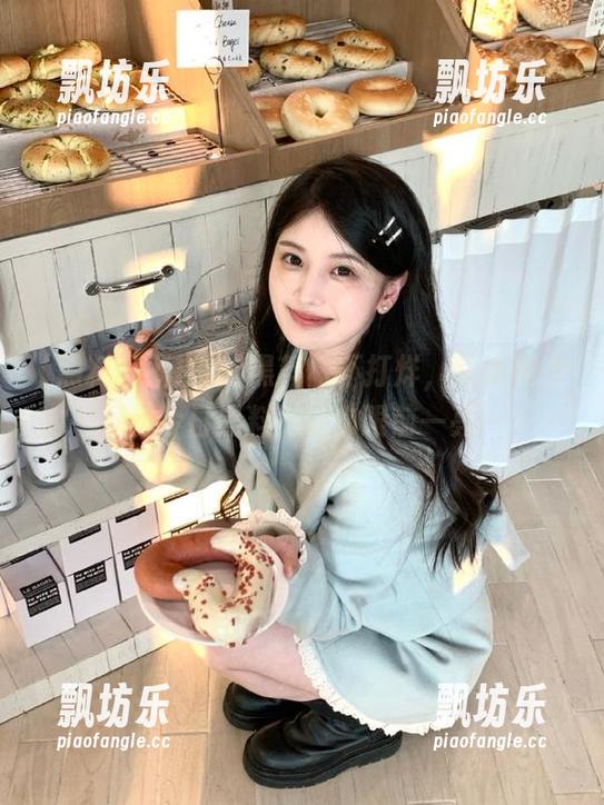 黑料门不打烊，快在网上探秘今日黑料，让你眼前一亮！
